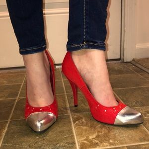 hinese Laundry Silver Tip Red Heels Pumps Studded